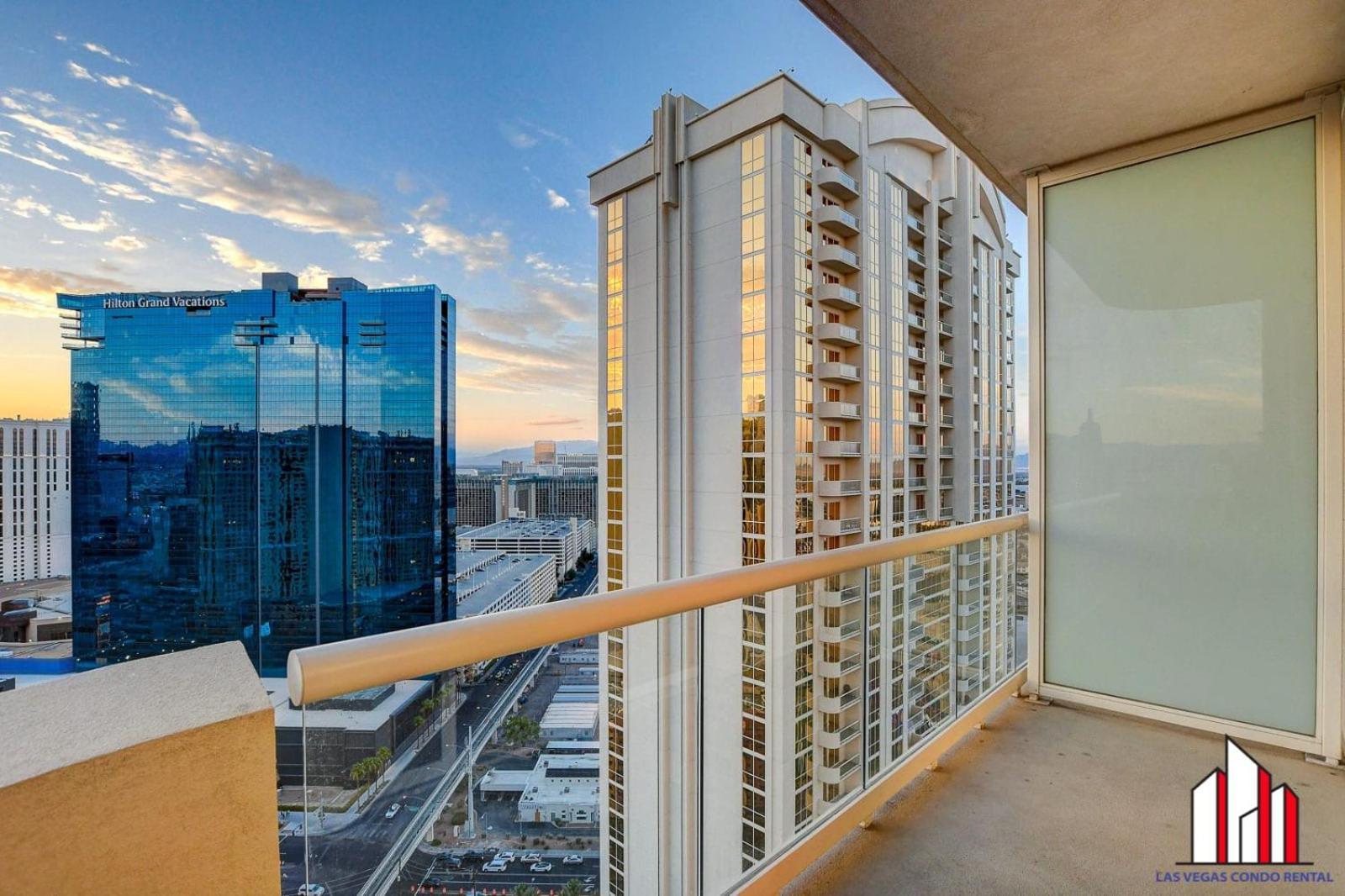 Mgm Signature-30-705 F1 Track & Strip View Balcony Las Vegas Eksteriør bilde